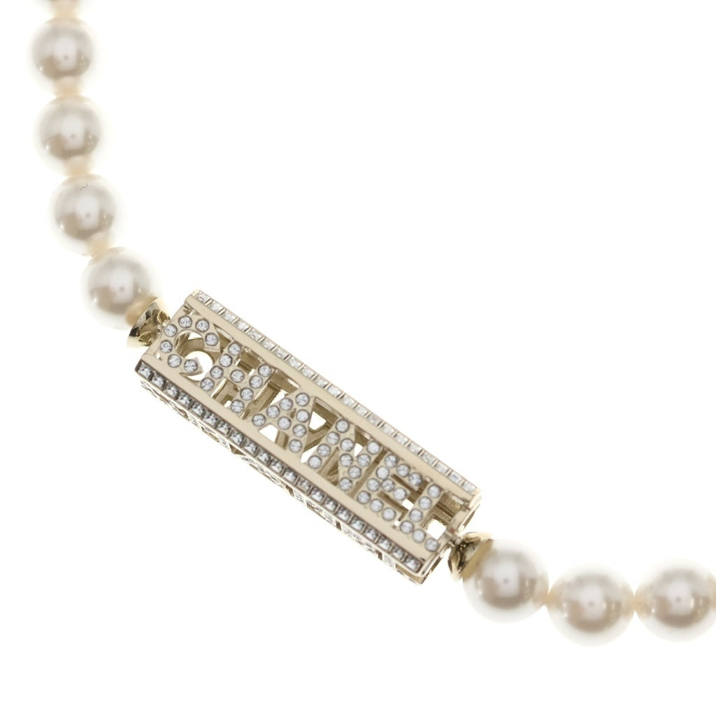 CHANEL(シャネル) ロゴ ネックレス フェイクパール ラインストーン ホワイト ゴールド GP B24C 箱 レディース