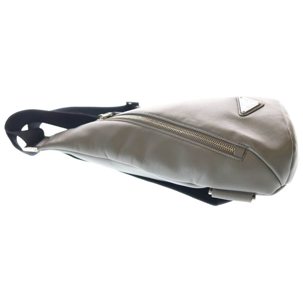 PRADA(プラダ) ヴィッテロダイノ ボディバッグ ショルダーバッグ グレー レザー 2VZ098 シルバー金具 レディース