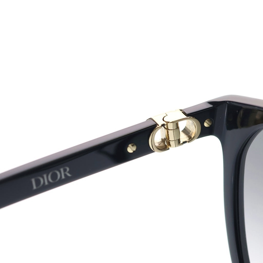Christian Dior(クリスチャンディオール) CDロゴ バタフライサングラス ブラックフレーム グラデーションレンズ ブラック 57□20 140 30MNR2FR レディース
