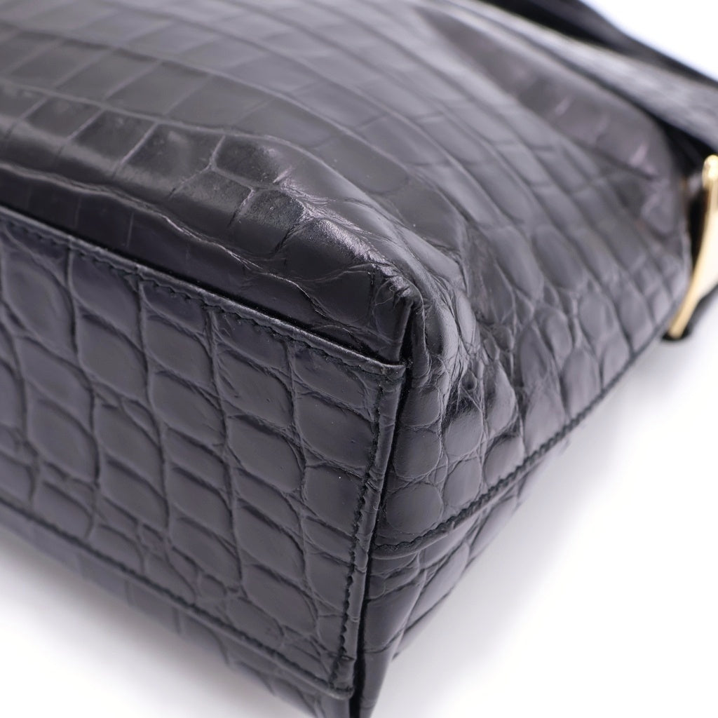 Salvatore Ferragamo(サルヴァトーレ フェラガモ) ヴァラ ショルダーバッグ ブラック クロコ型押し ゴールド金具 レディース