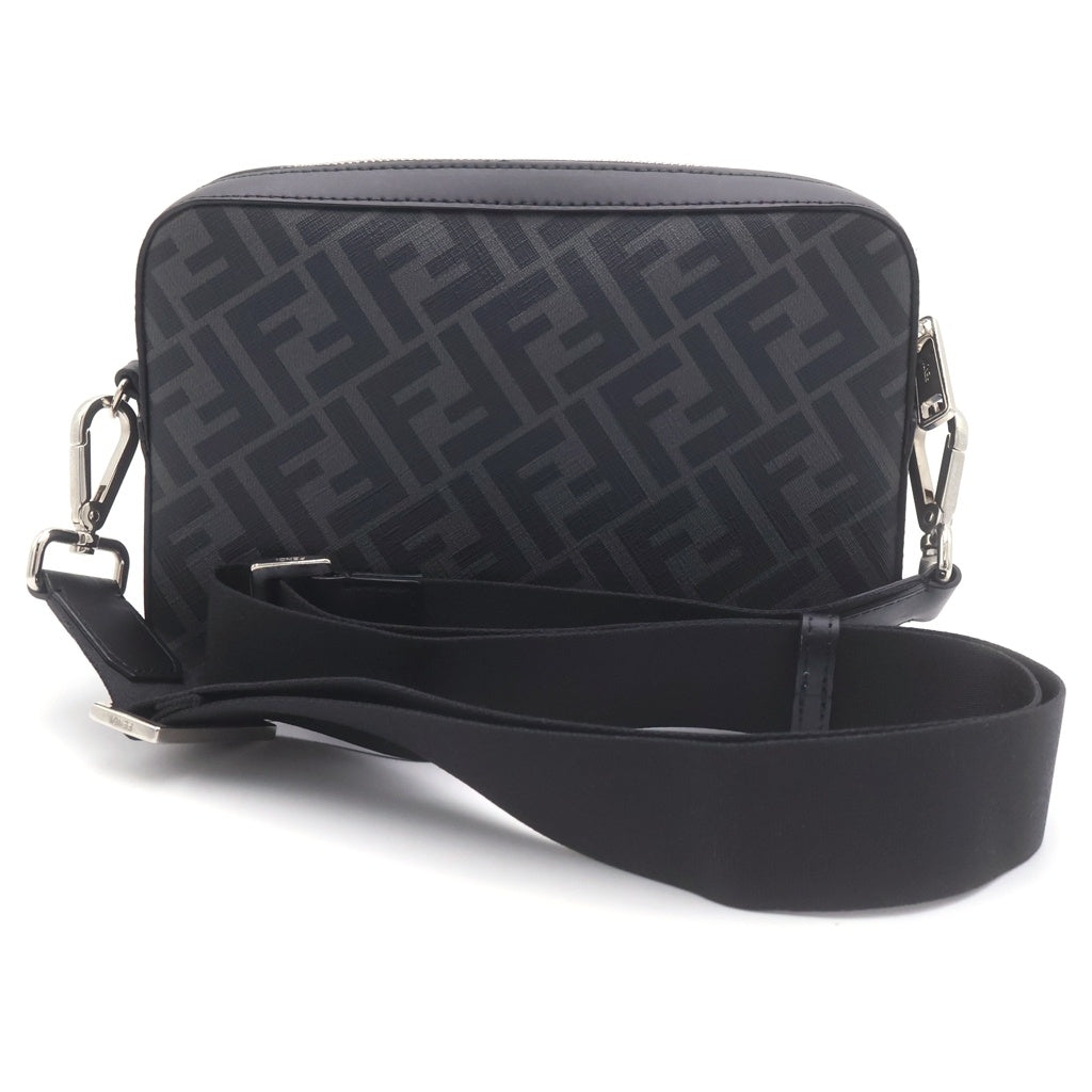 FENDI(フェンディ) ダイアゴナル ズッカ柄 PVC レザー カメラ ショルダーバッグ シルバー金具 ブラック 70M286 レディース