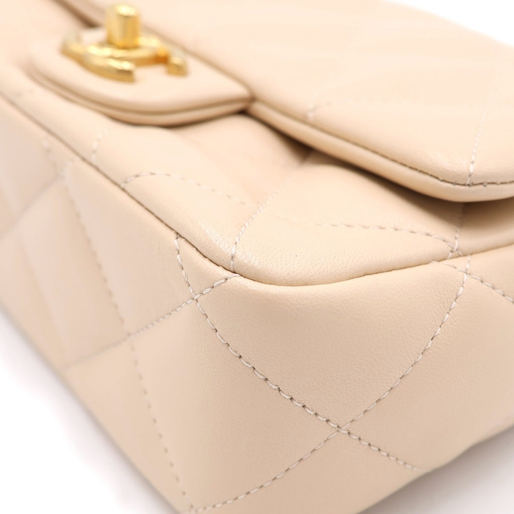 CHANEL(シャネル) マトラッセ ミニフラップ ショルダーバッグ ラムスキン チェーン ゴールド金具 ベージュ AS3829 レディース