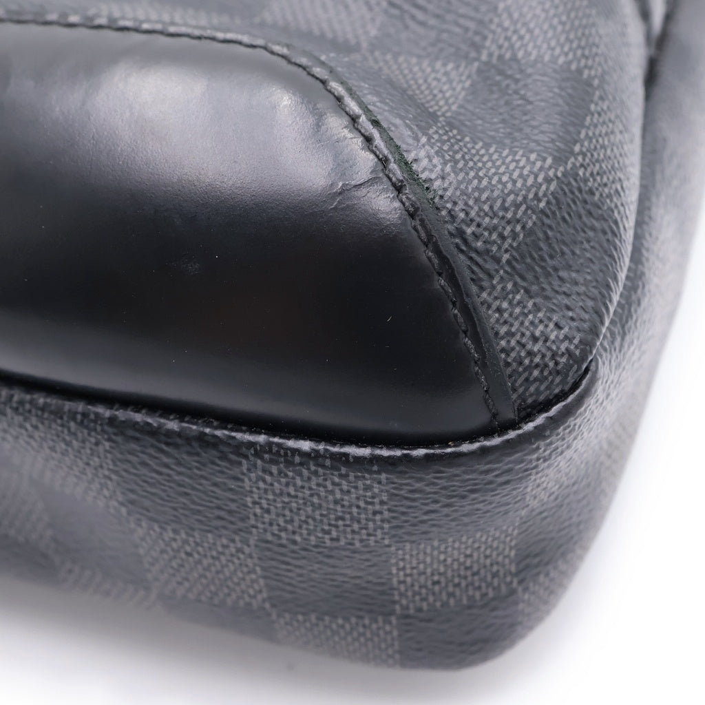 LOUIS VUITTON(ルイヴィトン) ダミエグラフィット アヴェニュー スリングバッグ PVC レザー ボディバッグ ショルダーバッグ ブラック N41719 レディース