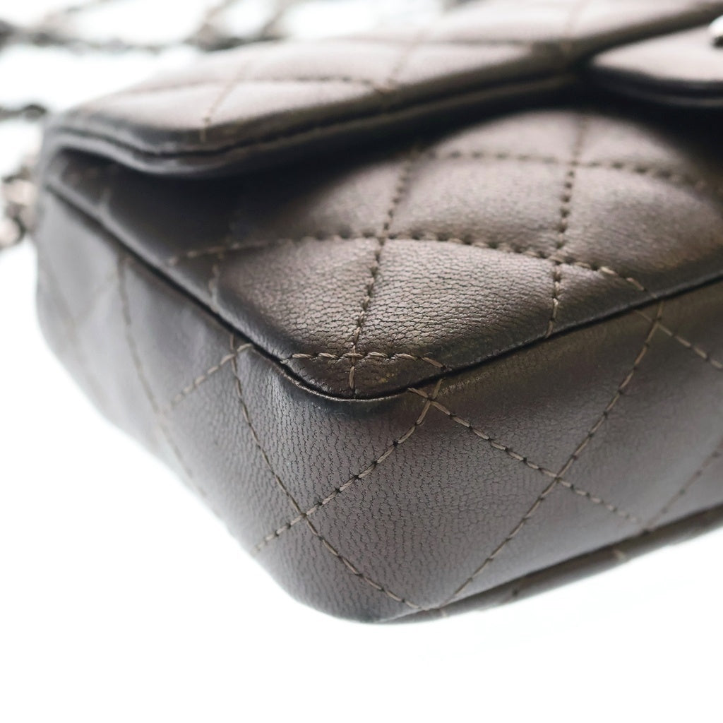 CHANEL(シャネル) マトラッセ チェーンショルダー ミニバッグ メタリックブラウン ラムスキン A69900 シルバー金具 レディース