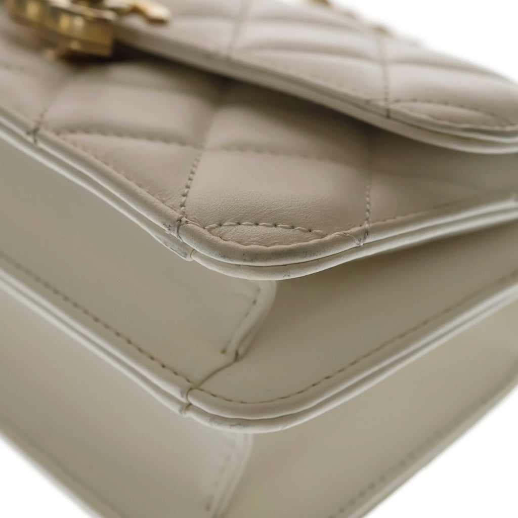 CHANEL(シャネル) マトラッセ ミニフラップ チェーンショルダーバッグ ミニバッグ ホワイト ラムスキン AS3226 ゴールド金具 レディース
