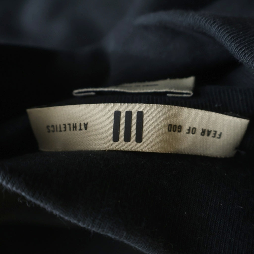 adidas(アディダス) ×FEAR OF GOD ラバーロゴ ノースリーブ スウェットプルオーバー ブラック IS5303