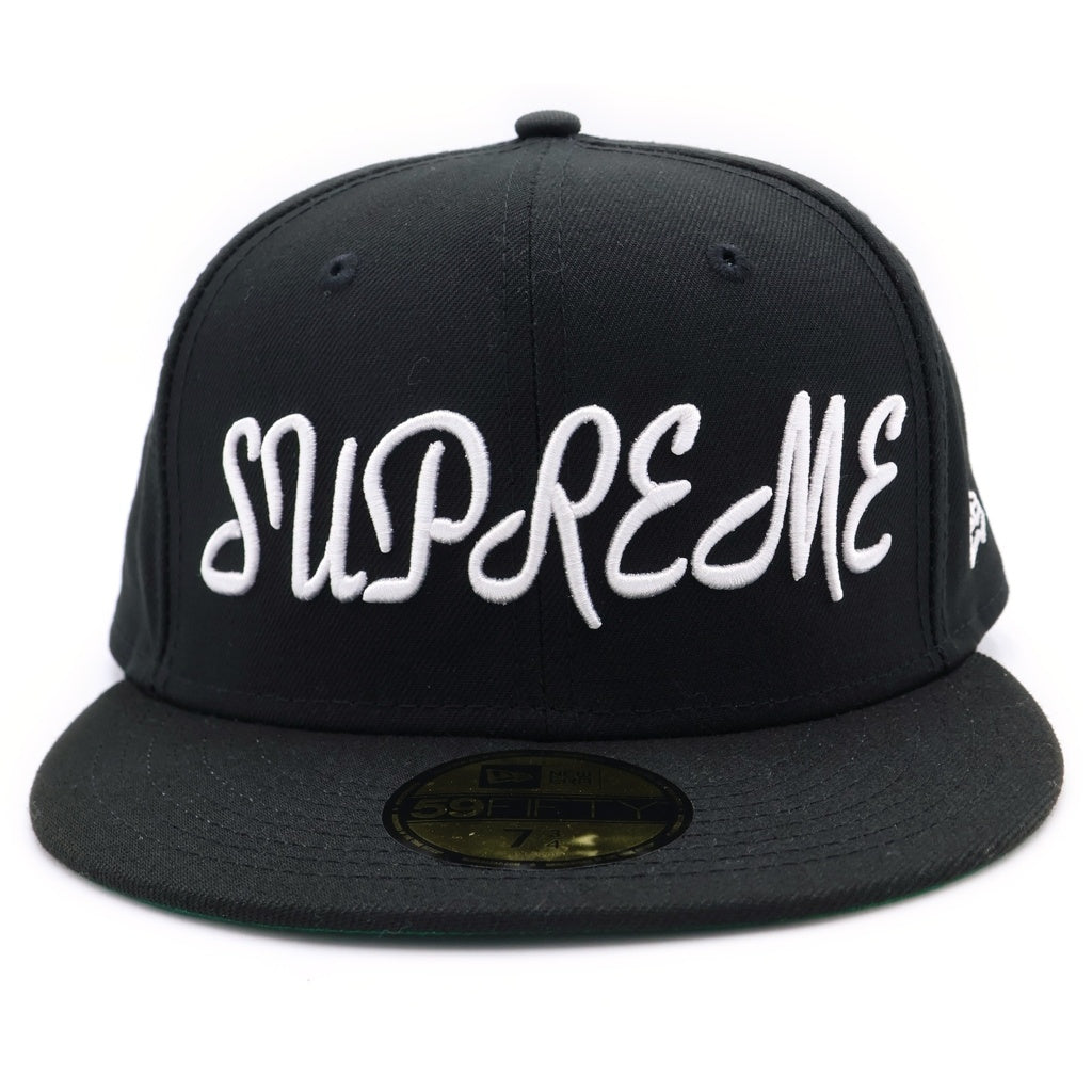 SUPREME(シュプリーム) 18AW ×NEW ERA Classic Script Cap ニューエラ クラシックスクリプト刺繍ロゴ ベースボールキャップ 帽子 ブラック