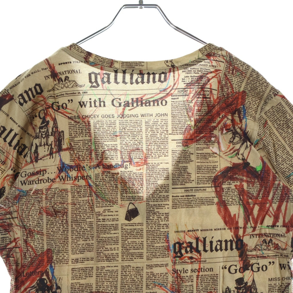 John Galliano(ジョン ガリアーノ) ニュースペーパー 総柄 Vネック半袖Tシャツ カットソー マルチカラー XR2797 82018