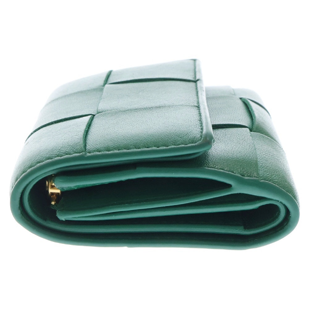 BOTTEGA VENETA(ボッテガヴェネタ) イントレチャート レザー 三つ折り財布 コンパクトウォレット グリーン P01672077