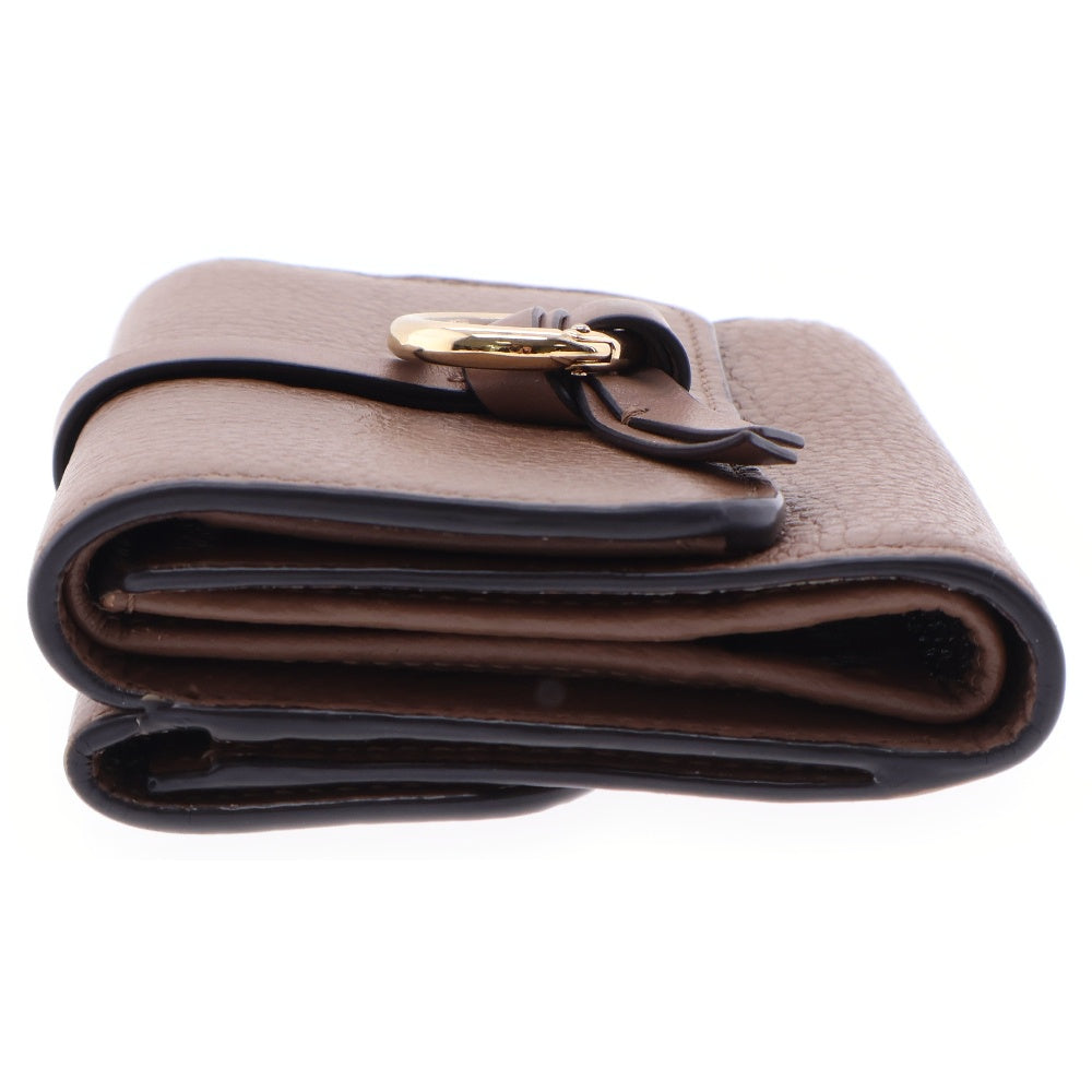 Chloe(クロエ) アルファベット スモール トリフォールド レザー コンパクトウォレット 三つ折り財布 ベージュ 03-21-60-65