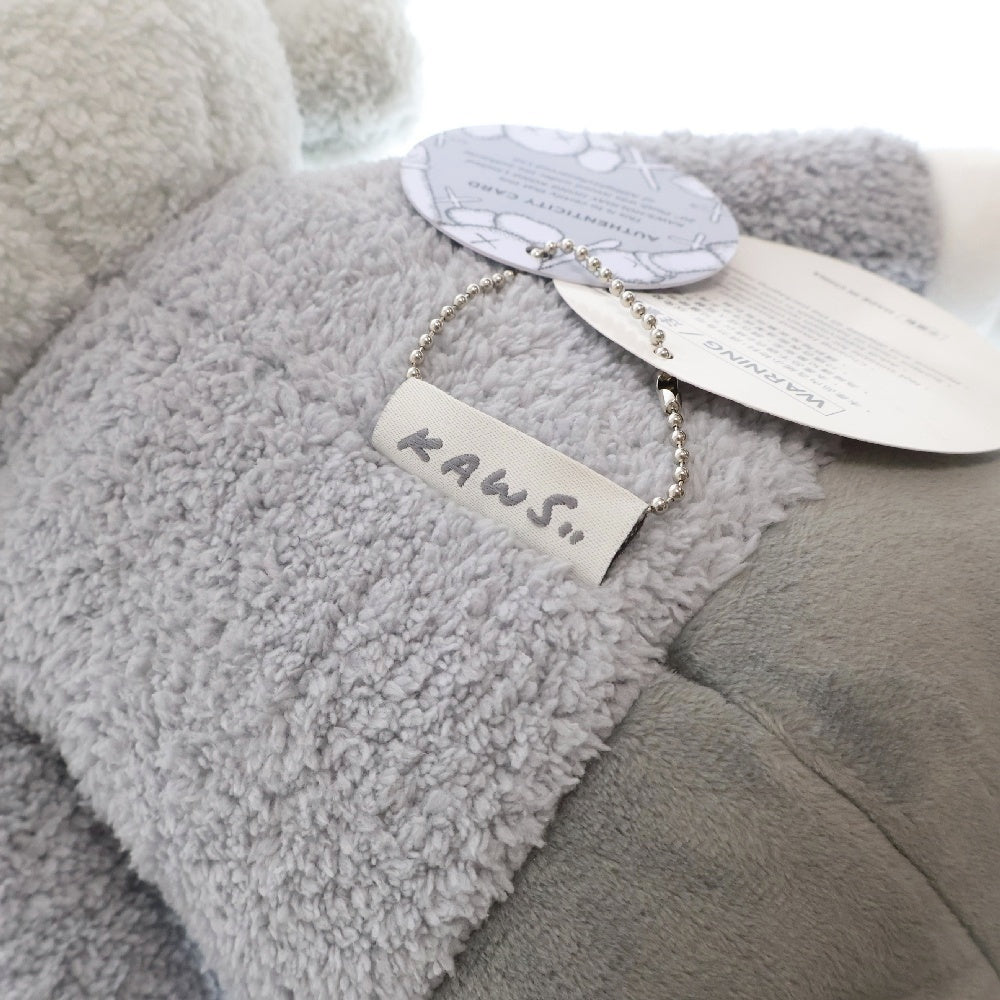 KAWS(カウズ) HOLIDAY HONG KONG ホリデー ホンコン ぬいぐるみ 人形 グレー