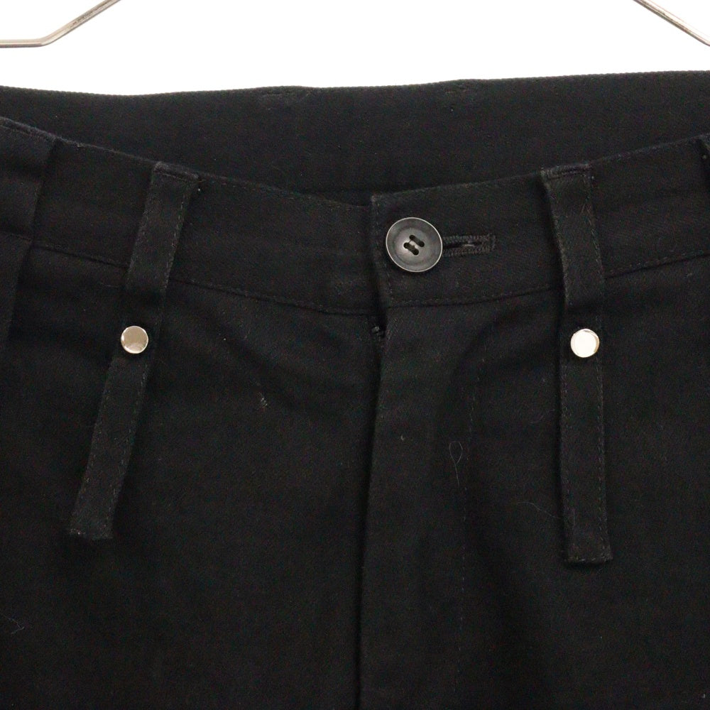 B Yohji Yamamoto(ビー ヨウジヤマモト) スタッズ装飾 ボンテージ ストレッチ テーパード デニムパンツ ブラック ND-P62-003