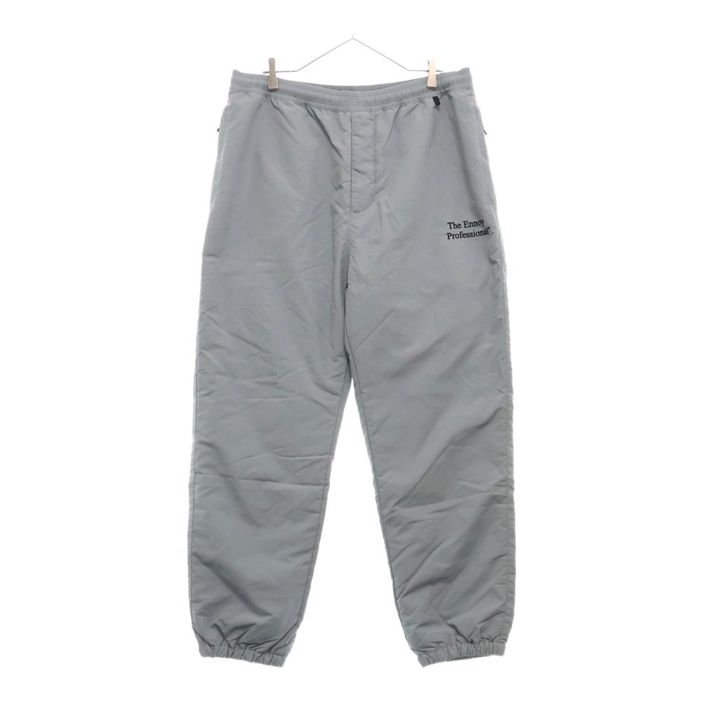 The Ennoy Professional(エンノイプロフェッショナル) 23AW ×スタイリスト私物 Belongings Nylon Padded Pants フロントロゴ刺繍 ナイロン パデッドパンツ グレー AW23BRENPT05LP