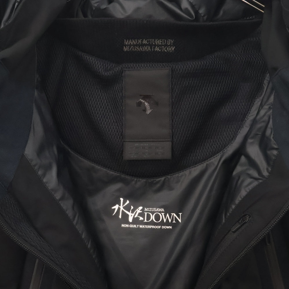 DESCENTE(デサント) ALLTERRAIN MOUNTAINEER オルテライン マウンテニアー フーデッド 水沢ダウンジャケット ブラック DAMWGK30U