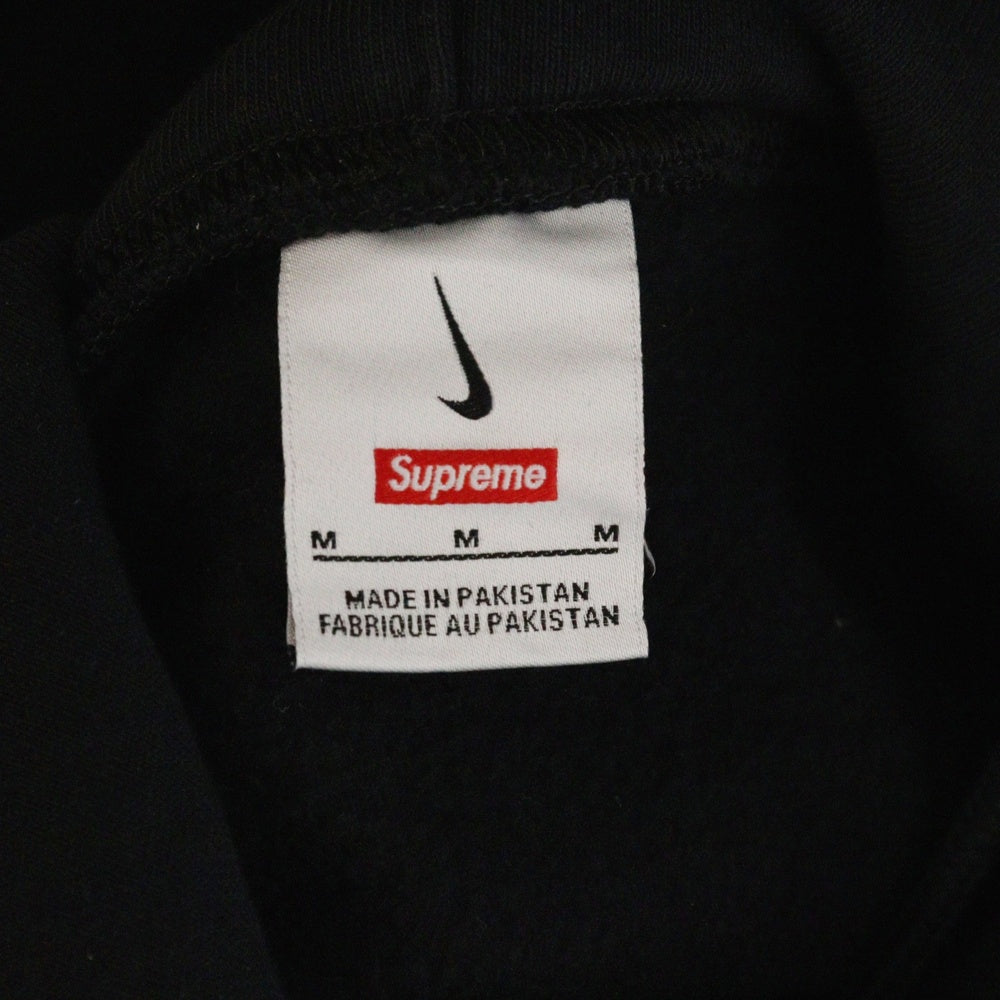 SUPREME(シュプリーム) 24SS ×NIKE Hooded Sweatshirt ナイキ アームロゴプリント スウェットプルオーバーパーカー ブラック FQ0759-063