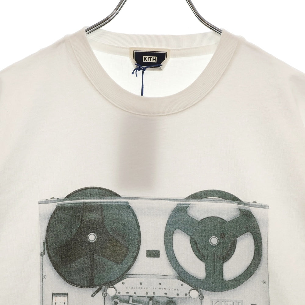 KITH(キス) AUDIO TECHNOLOGY TEE プリントTシャツ 半袖クルーネックカットソー ホワイト レディース 25-073-060-0004-1-0