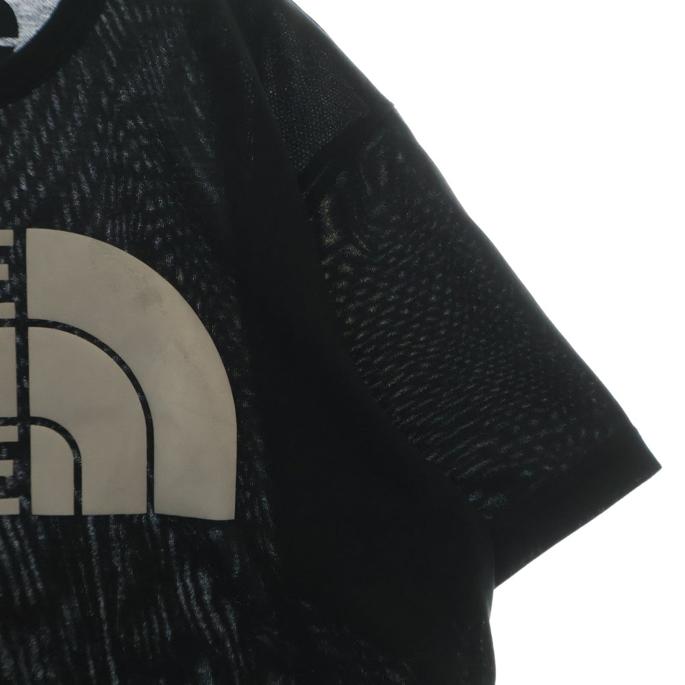 eYe COMME des GARCONS JUNYA WATANABE MAN(アイ コム デ ギャルソン ジュンヤ ワタナベ マン) 23SS AD2022 × THE NORTH FACE ザノースフェイス ロゴ プリント 半袖Tシャツ WK‐T904