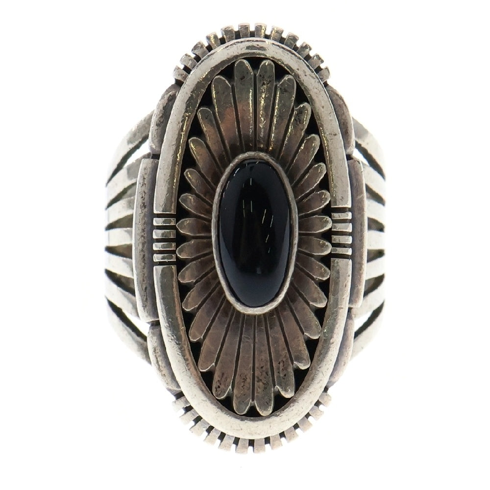 INDIAN JEWELRY(インディアンジュエリー) ナバホ族 Howard Nelson ハワードネルソン オーバーレイ オニキス 付き サンバースト シルバーリング