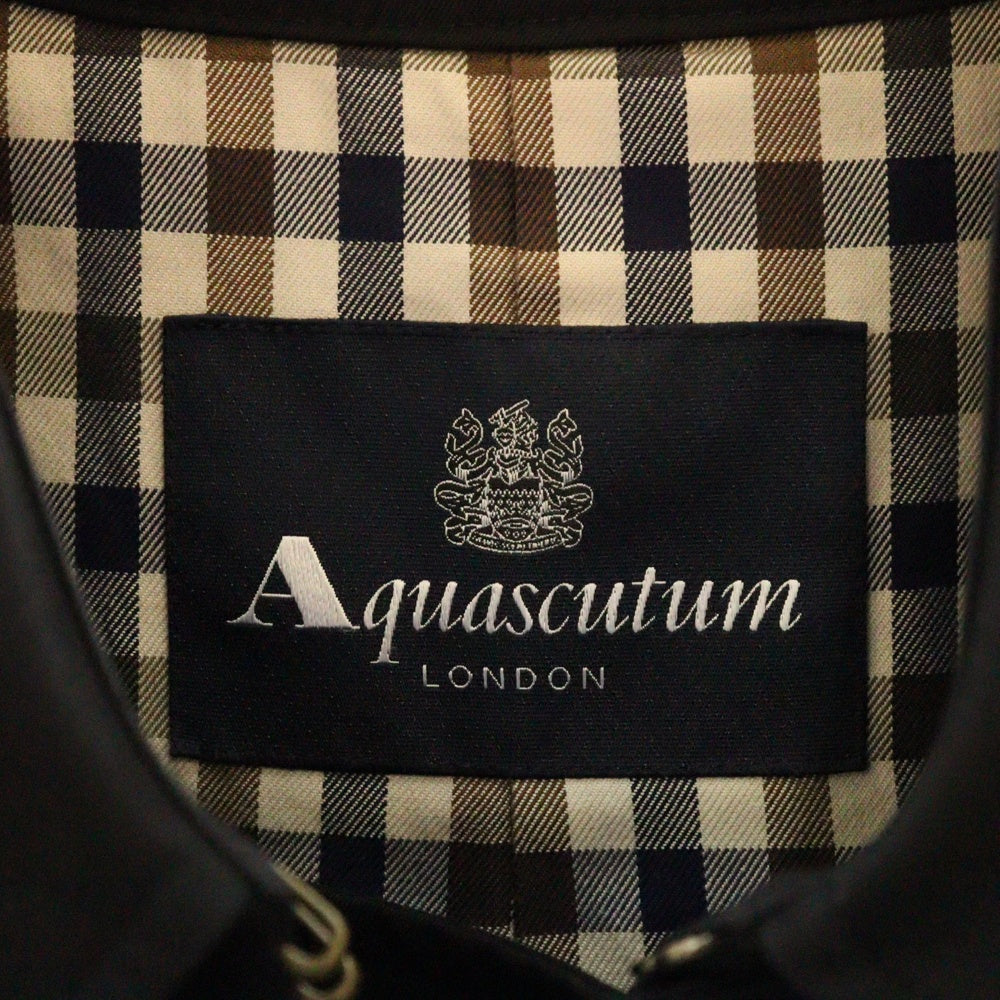 Aquascutum(アクアスキュータム) 裏地チェック総柄 コットンツイル トレンチ ロングコート ブラック A9252221-99