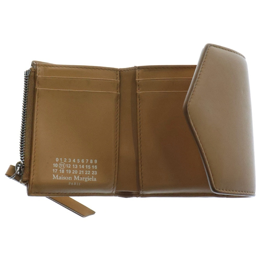 Maison Margiela 11(メゾンマルジェラ11) 22AW コンパクト ウォレット 三つ折り財布 ベージュ レディース S56UI0136 P4985 T2057