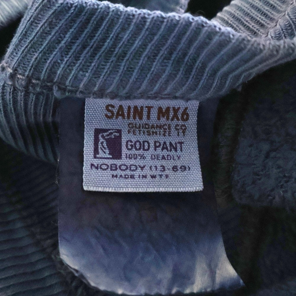 SAINT MICHAEL(セントマイケル) 25SS SAINT CRW-N SWEAT ヴィンテージ加工 フロントワッペンロゴ クルーネックスウェットトレーナー ブルー SM-HR8-0000-046