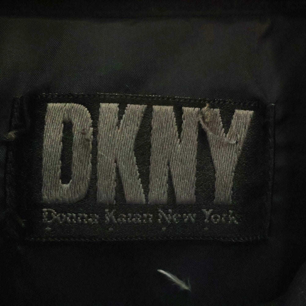 DKNY(ダナキャラン) ロゴパッチ付き 中綿ダウンジャケット ナイロン ブラック
