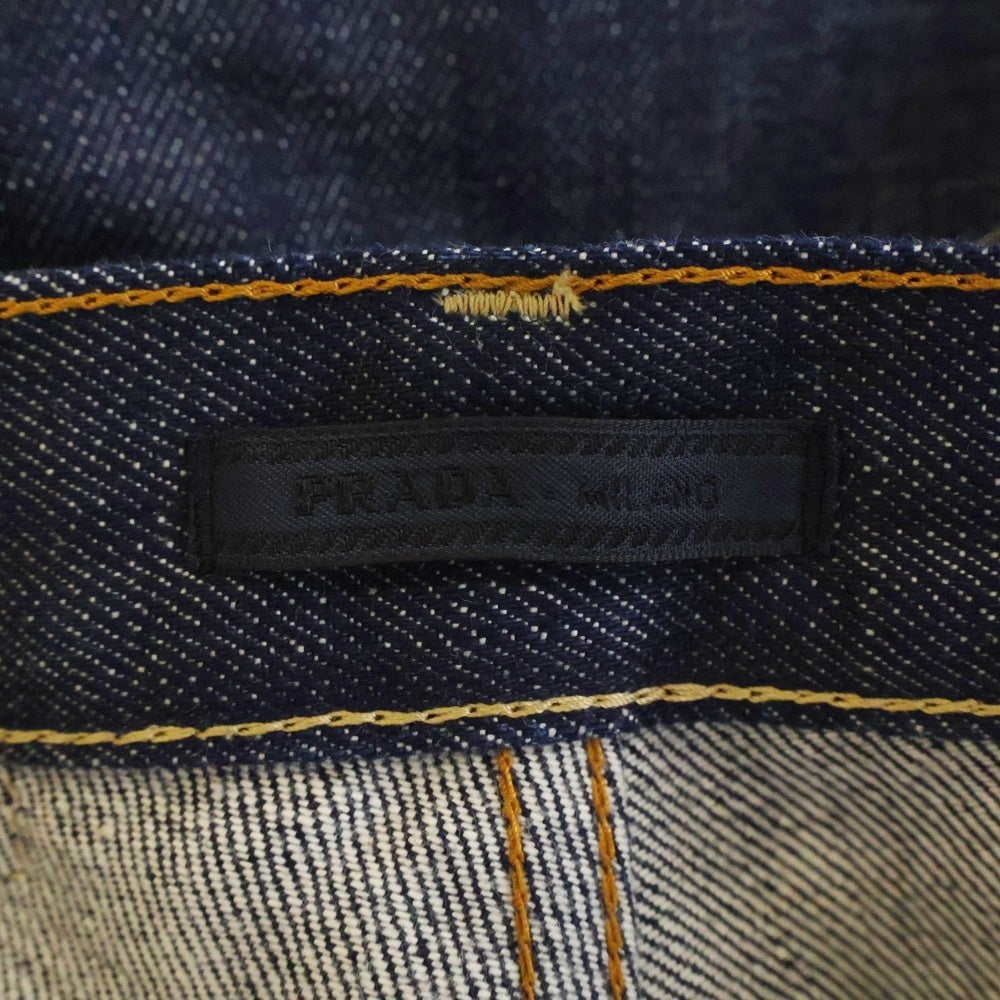 PRADA(プラダ) トライアングルプレート 三角ロゴ リジットデニムパンツ インディゴ QEP358