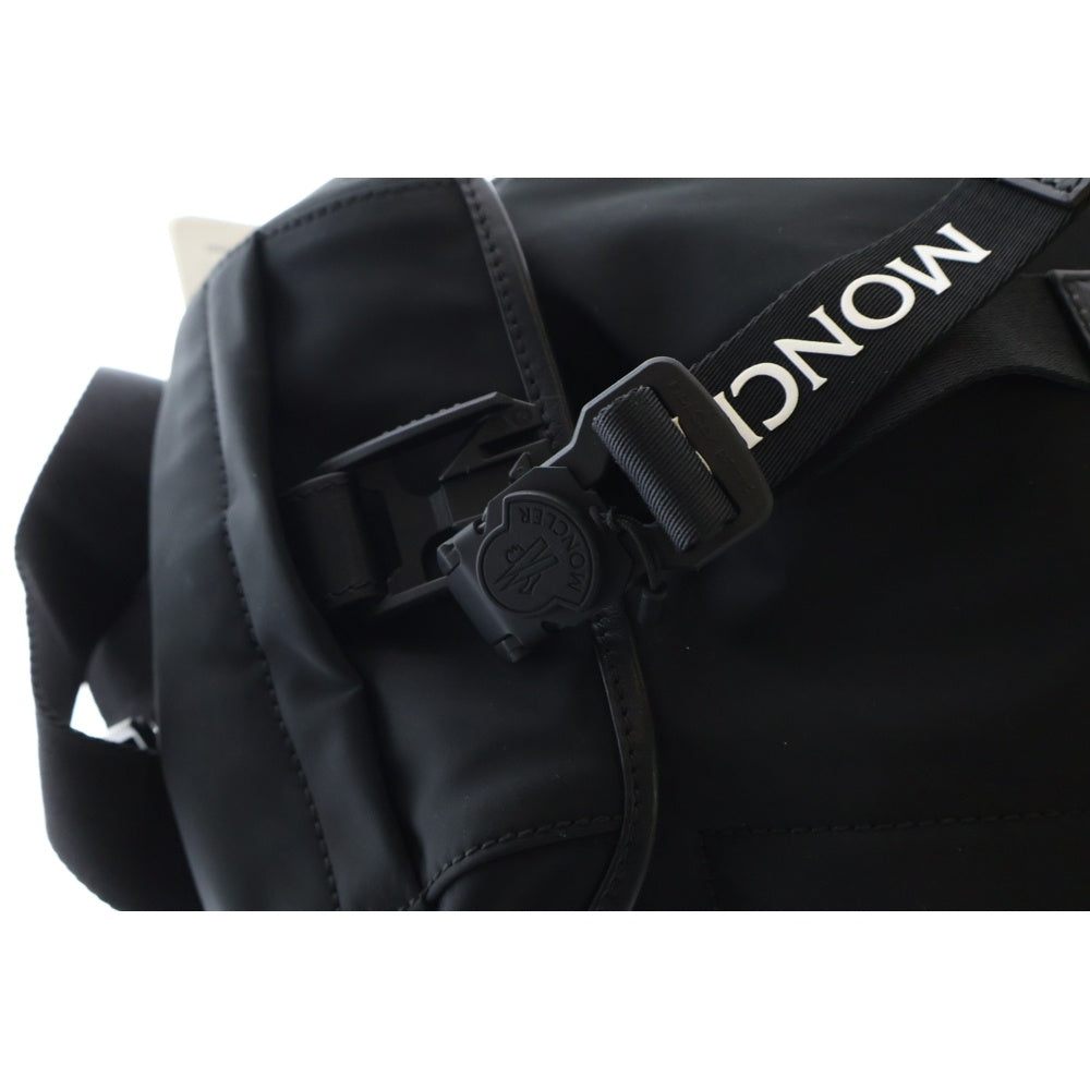 MONCLER(モンクレール) 24AW TRIKCK BACKPACK トリック ナイロン レザー ストラップ バックパック ブラック J209B5A00003 M3873