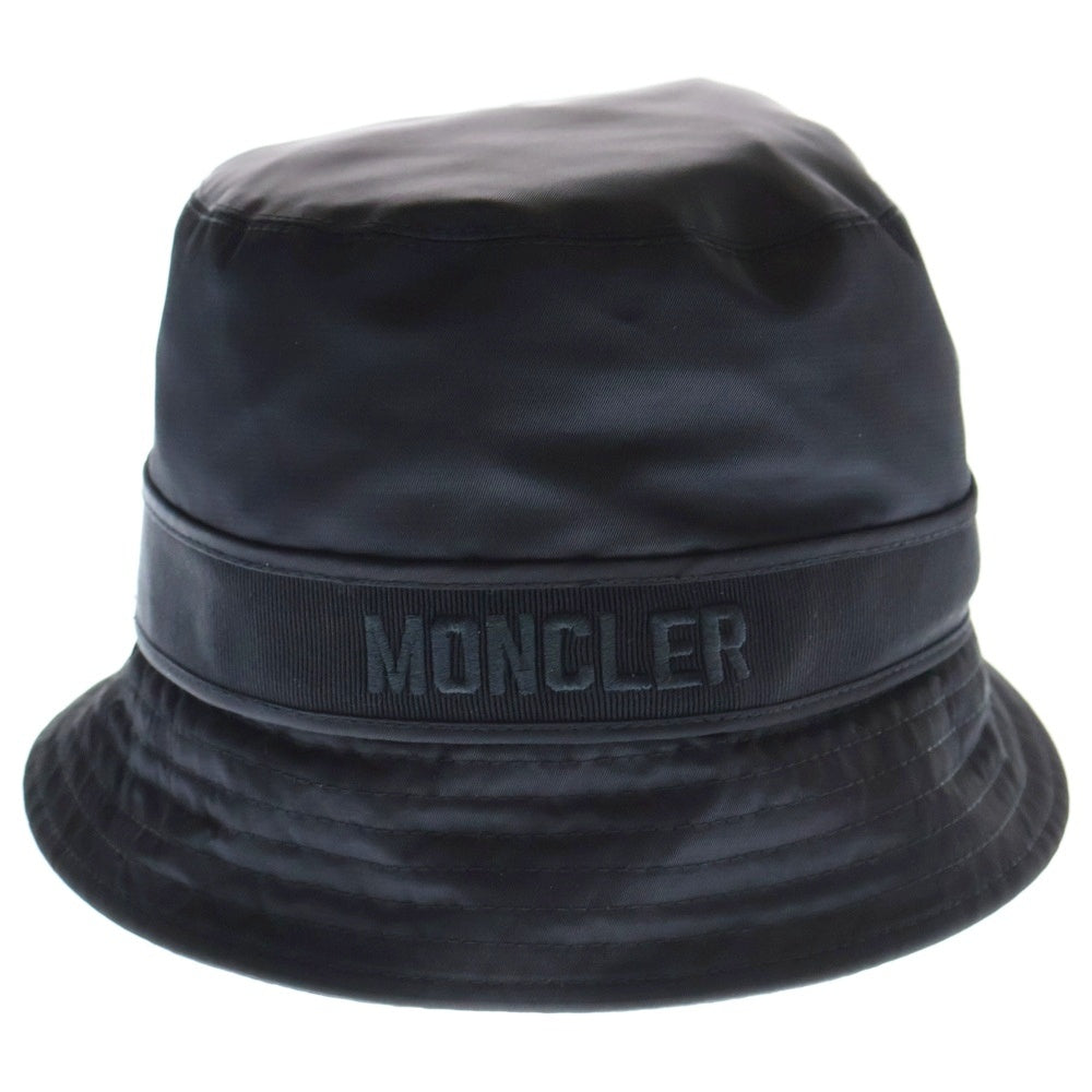 MONCLER(モンクレール) 24SS ロゴテープ ナイロン バケット ハット ブラック J10933B00011 OU282