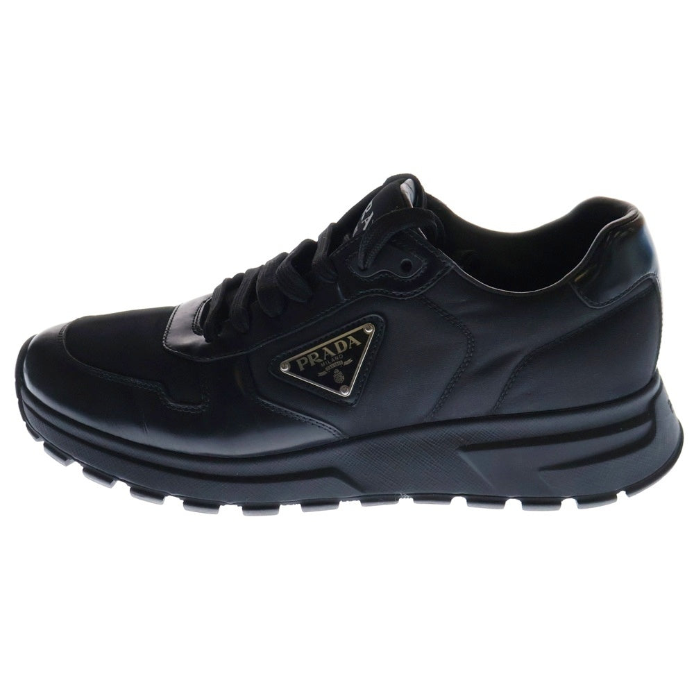 PRADA(プラダ) PRAX 01 Re-Nylon ブラッシュドレザー ローカットスニーカー ブラック 2EE369