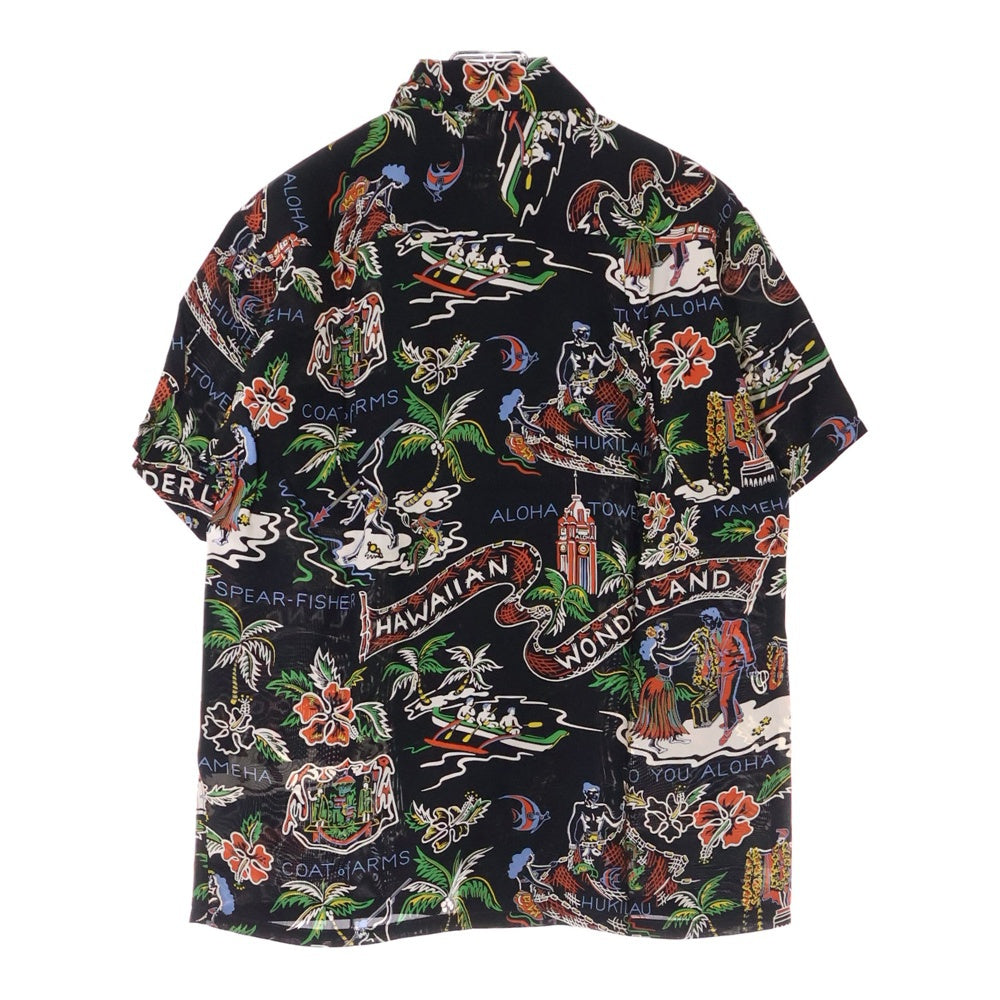 SUN SURF(サンサーフ) HAWAIIAN WONDERLAND ハワイアン ワンダーランド 総柄プリント レーヨン オープンカラー アロハ 半袖シャツ ブラック SS35492