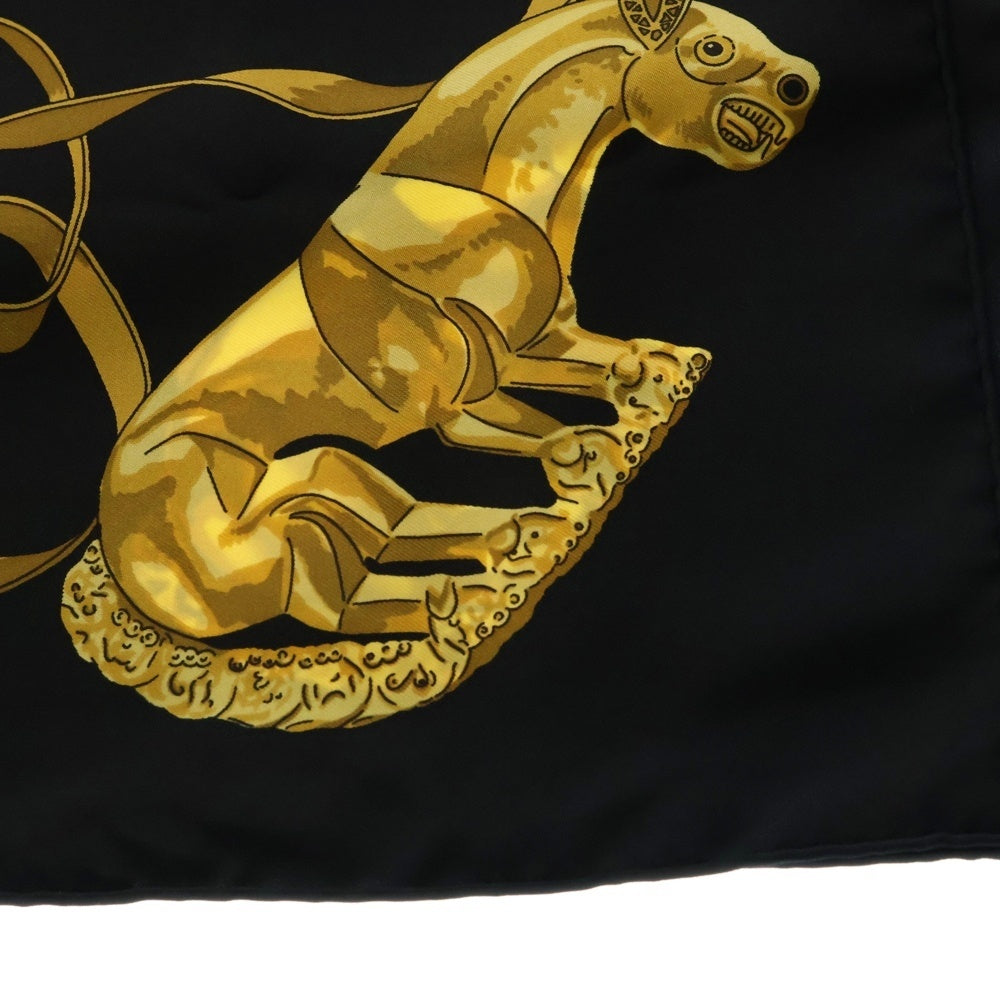 HERMES(エルメス) カレ90 RYBAL 黄金の騎士 フランス製 シルク スカーフ ブラック/ゴールド