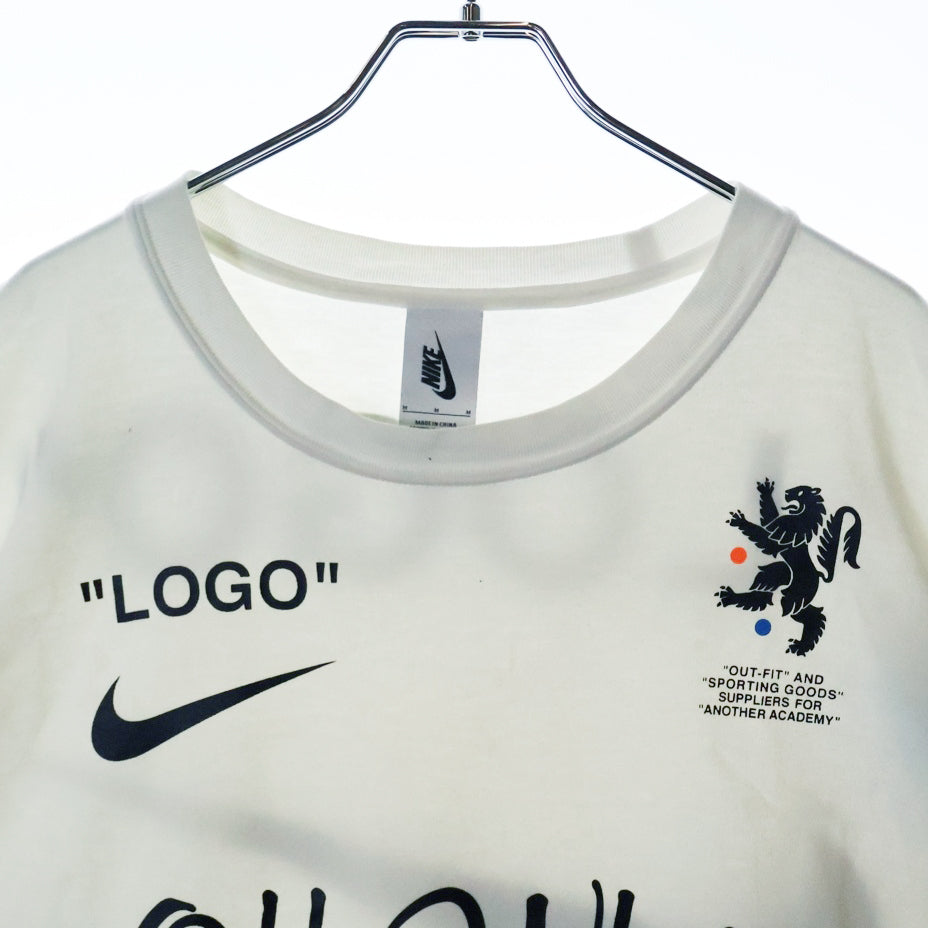 OFF-WHITE(オフホワイト) ×FOOTBALL COLLECTION TEE ナイキ フットボールコレクション グラフィックプリント クルーネック半袖Tシャツ カットソー ホワイト AJ3374-100