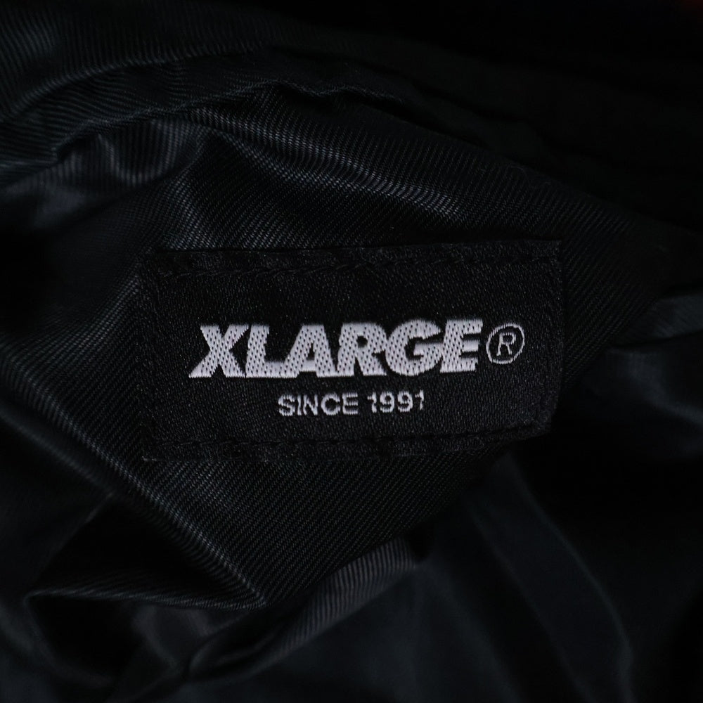 X-LARGE(エクストララージ) ×東洋エンタープライズ マルチモチーフ刺繍 リバーシブル スカジャン ブルゾン ネイビー/ブラック 0143504