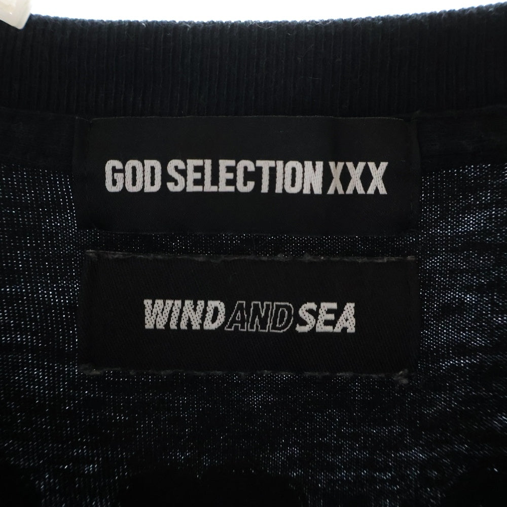 GOD SELECTION XXX(ゴッドセレクショントリプルエックス) ×WIND AND SEA ウィンダンシー ロゴプリントTシャツ 半袖クルーネックカットソー ブラック GX-A22-WSST-02