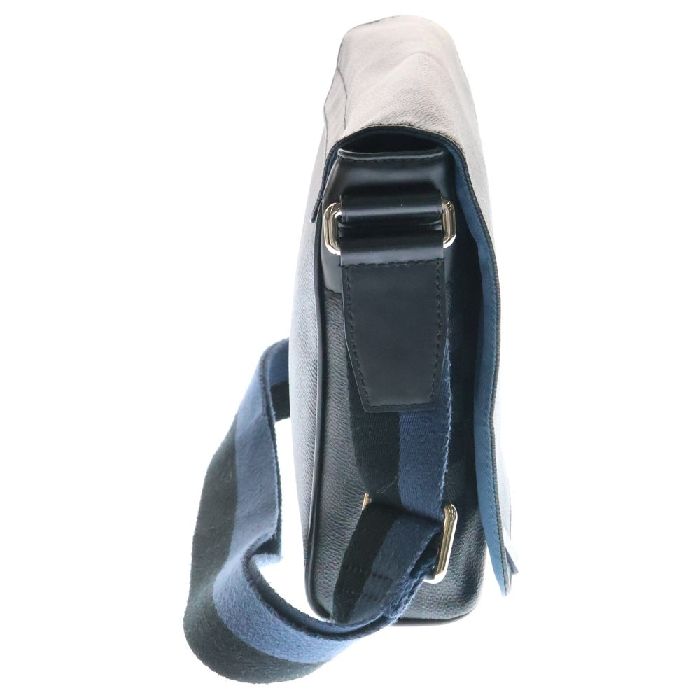 LOUIS VUITTON(ルイヴィトン) ダミエ グラフィット ディストリクトPM PVCショルダーバッグ ブラック CA4186 N42404