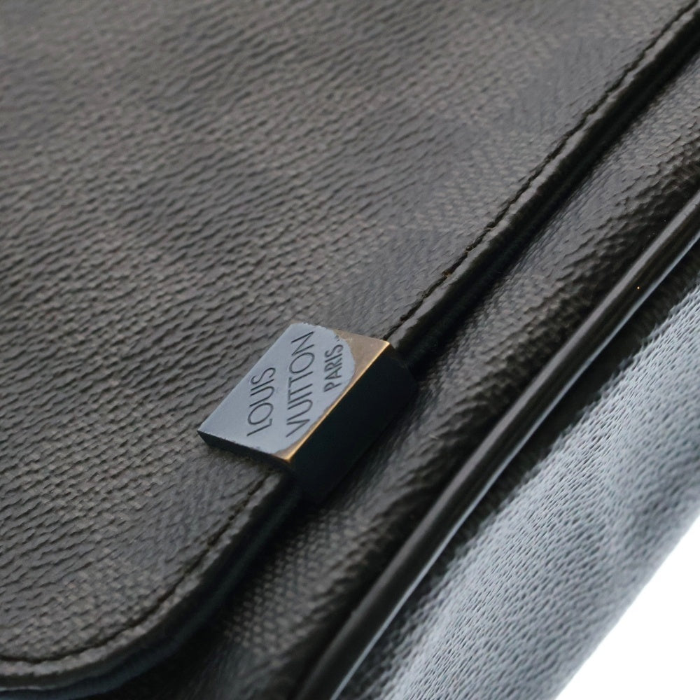 LOUIS VUITTON(ルイヴィトン) ダミエ グラフィット ディストリクトPM PVCショルダーバッグ ブラック CA4186 N42404