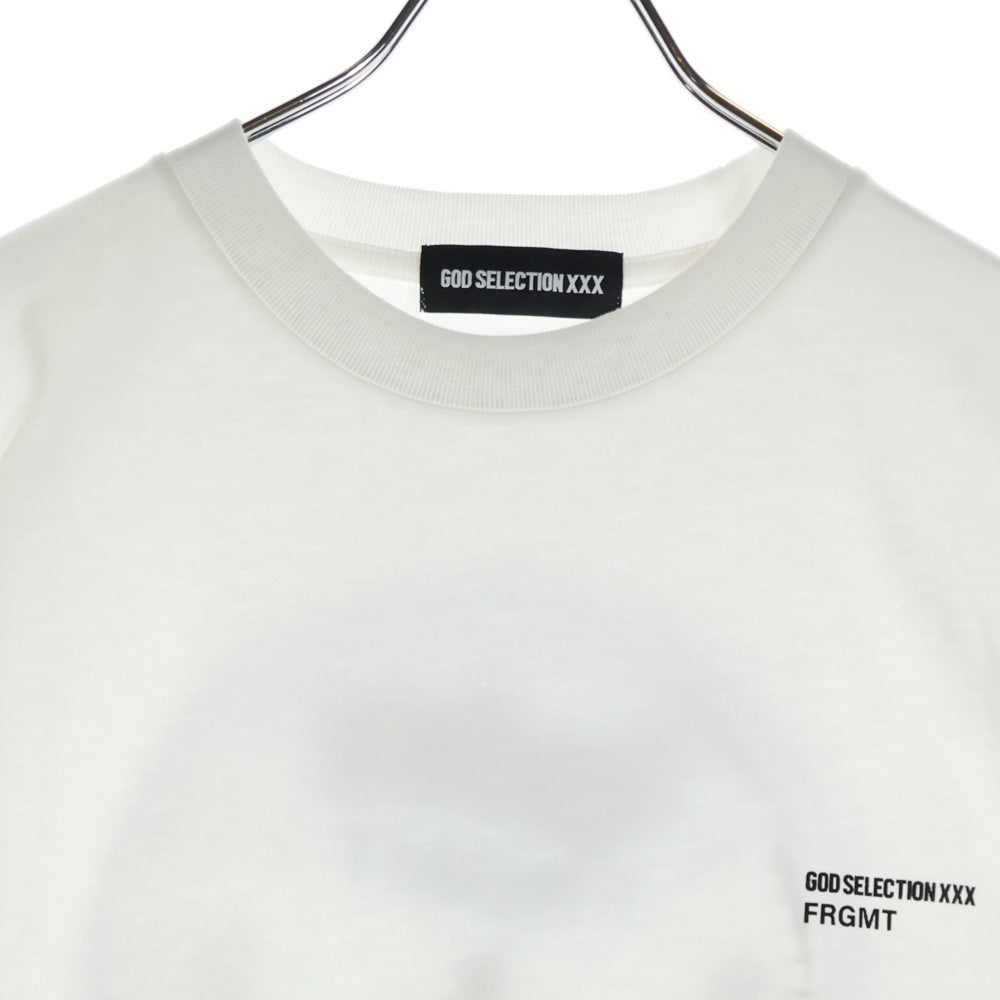 GOD SELECTION XXX(ゴッドセレクショントリプルエックス) 25SS ×フラグメントデザイン 両面プリント クルーネック 半袖Tシャツ カットソー ホワイト GX-S25-12FST02