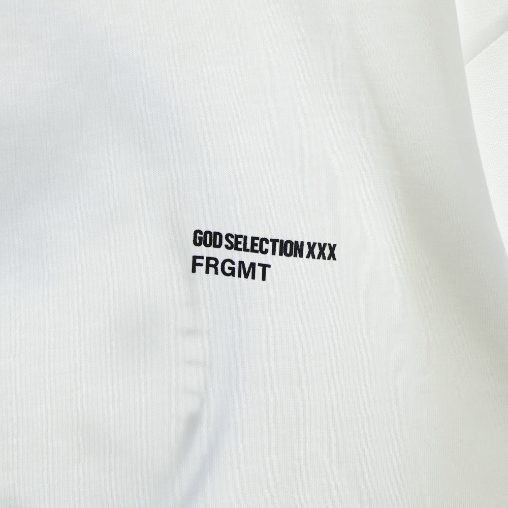 GOD SELECTION XXX(ゴッドセレクショントリプルエックス) 25SS ×フラグメントデザイン 両面プリント クルーネック 半袖Tシャツ カットソー ホワイト GX-S25-12FST02