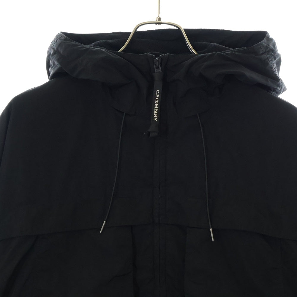 C.P. Company(シーピーカンパニー) Chrome-R HOODED JACKET フーデッドジップアップナイロンジャケット ブラック 16CM0W036A 005904G
