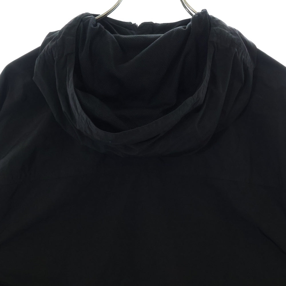 C.P. Company(シーピーカンパニー) Chrome-R HOODED JACKET フーデッドジップアップナイロンジャケット ブラック 16CM0W036A 005904G