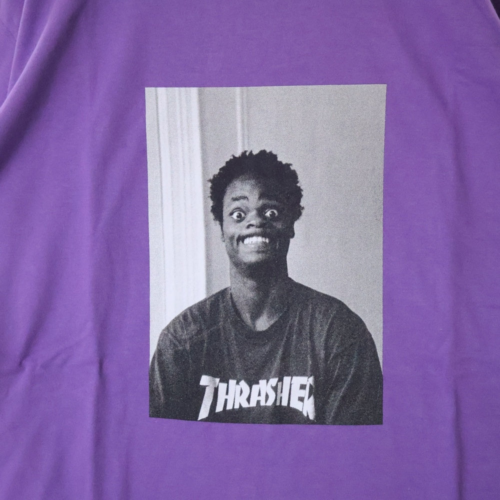 SUPREME(シュプリーム) 24AW Thrasher Harold Tee スラッシャー ハロルド フォトプリント クルーネック 半袖Tシャツ カットソー パープル