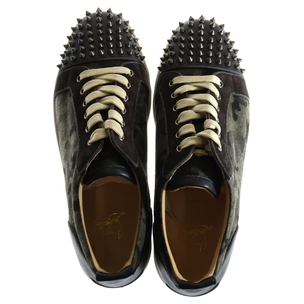 CHRISTIAN LOUBOUTIN(クリスチャンルブタン) LOUIS JUNIOR FLAT CALF SPIKES CAMO ルイスジュニア フラットカーフスパイクス カモ柄 スタッズ ローカットスニーカー v 3160936 カーキ/ブラック