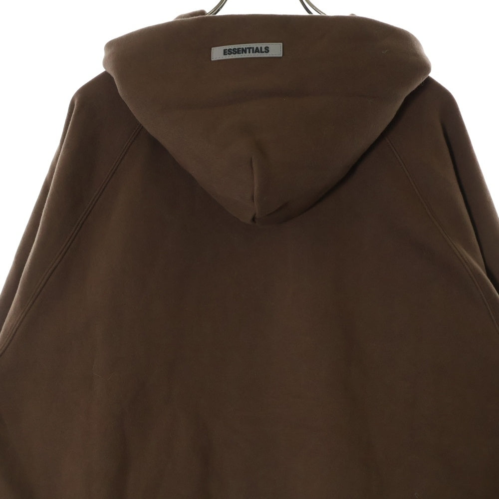 FEAR OF GOD ESSENTIALS(フィアオブゴッド エッセンシャルズ) FRONT LOGO HOODIE フロント ロゴ フーディー プルオーバースウェットパーカー ブラウン