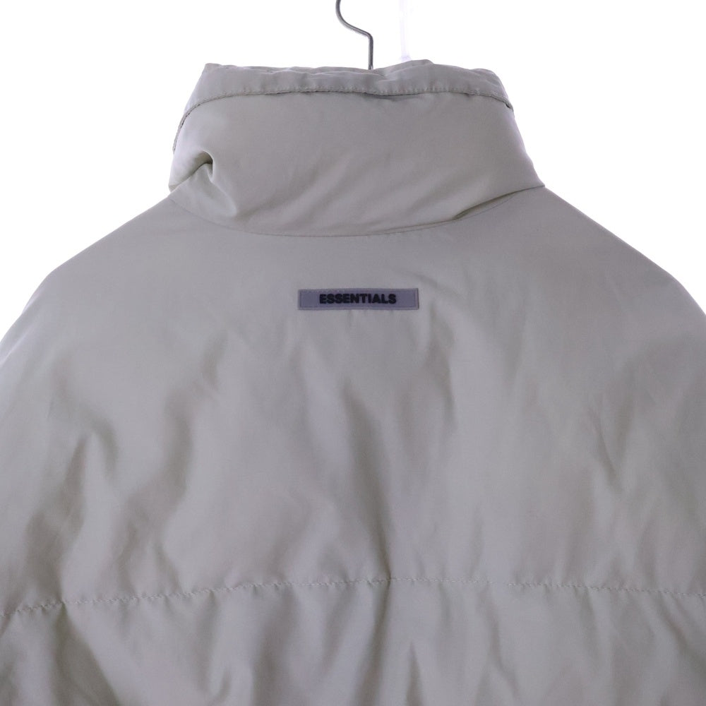 FEAR OF GOD ESSENTIALS(フィアオブゴッド エッセンシャルズ) PUFFER JACKET パファー ジップアップ中綿ジャケット アイボリー