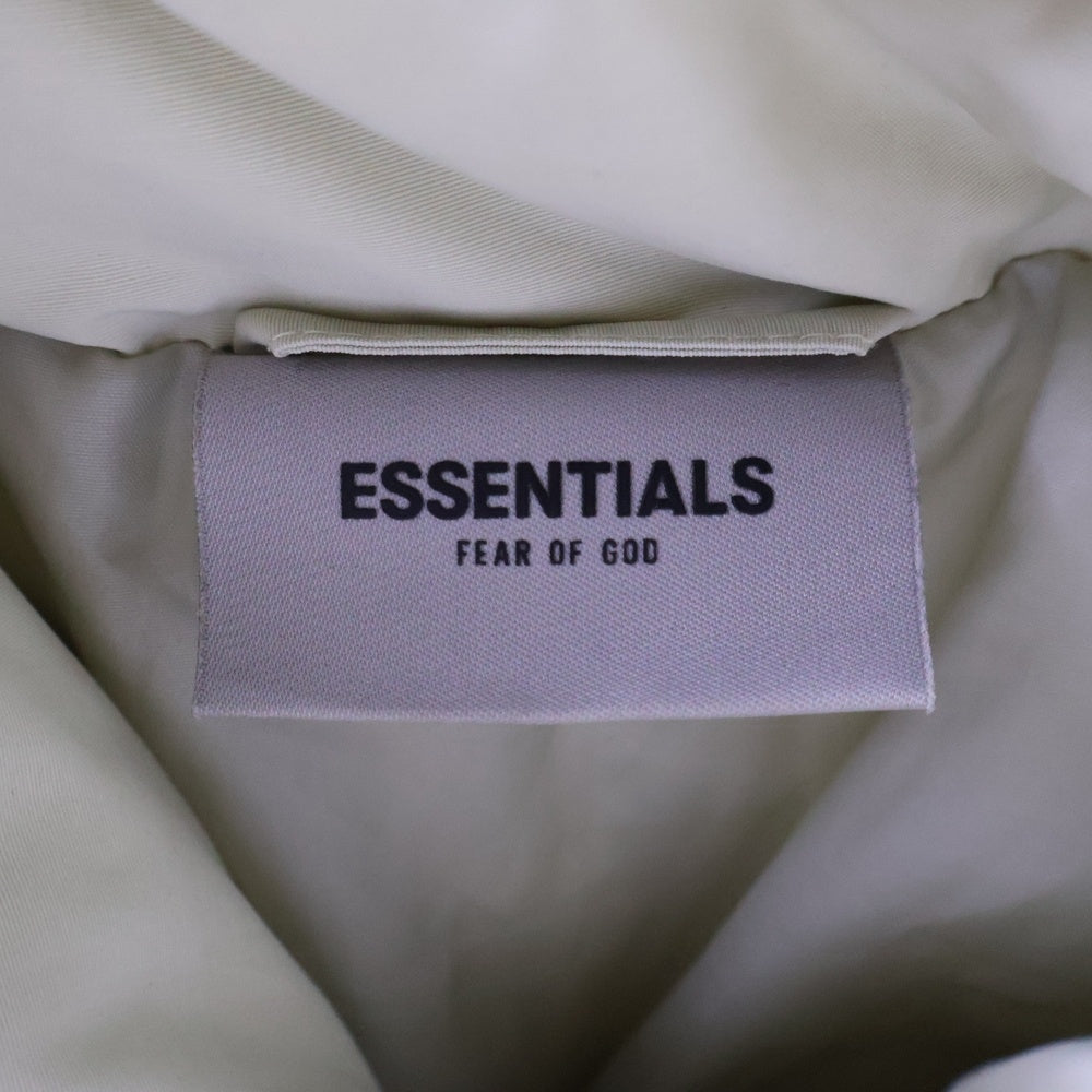 FEAR OF GOD ESSENTIALS(フィアオブゴッド エッセンシャルズ) PUFFER JACKET パファー ジップアップ中綿ジャケット アイボリー