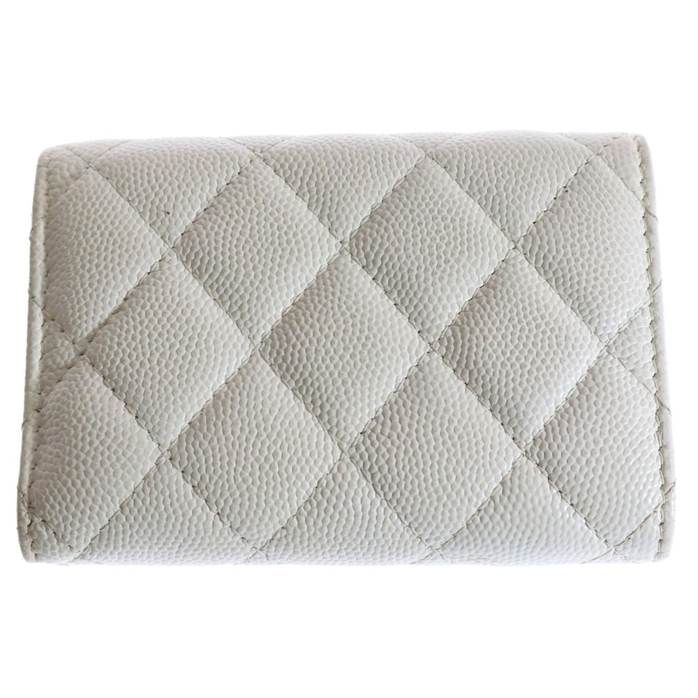 CHANEL(シャネル) ココマーク マトラッセ キャビアスキン クラシック スモール フラップ ウォレット 三つ折り財布 ゴールド金具 ホワイト ランダムシリアル