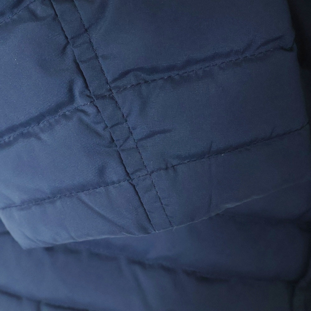 LACOSTE(ラコステ) ロゴワッペン 防水性キルト ロング ダウンジャケット ネイビー BH9634