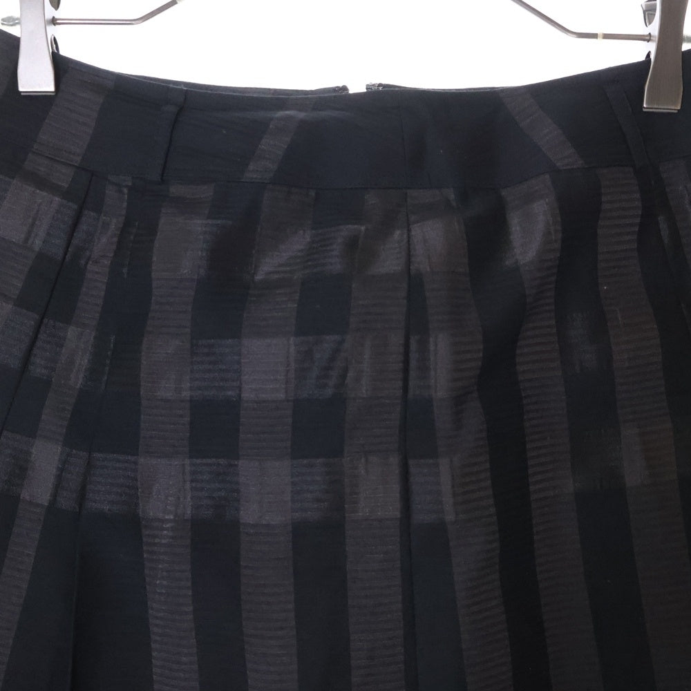 BURBERRY LONDON(バーバリーロンドン) チェック柄 シルク混 ポリエステル ベルト付き プリーツスカート ブラック レディース B2S04-506-09