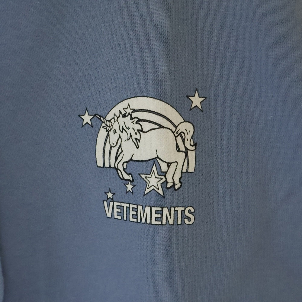 VETEMENTS(ヴェトモン) 18SS UNICORN PRINTE OVERSIZED HOODIE ユニコーンプリント オーバーサイズ スウェット プルオーバーパーカー ライトブルー MSS18TR70
